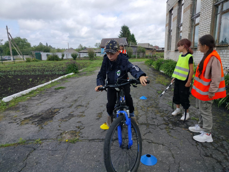 Ребята приняли участие в велодне.
